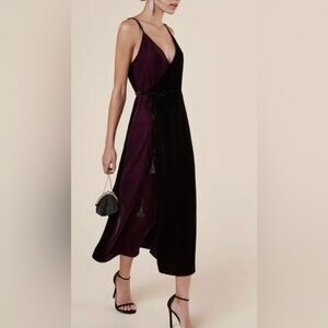 REFORMATION Lana Velvet Wrap Dress Sz Medium Black And Cranberry